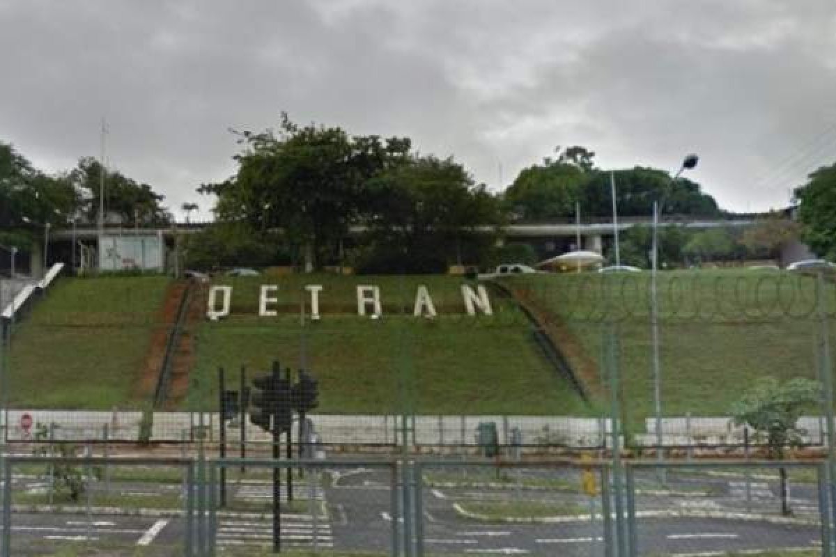 Empresas que prestam serviços ao Detran-BA são alvos de força-tarefa em Lauro e Salvador