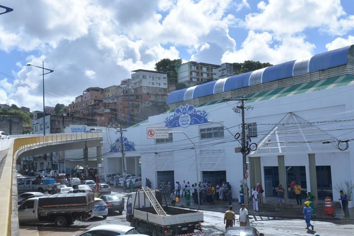 Homem é morto a tiros no Mercado do Peixe, em Salvador