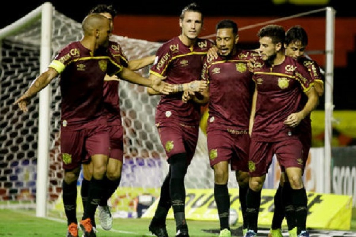 Brasileirão: após vitória contra o Inter, Sport complica situação de Bahia e Vasco