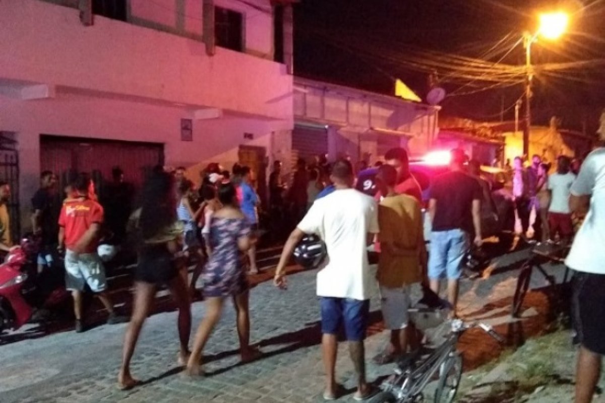 Mecânico é morto a tiros dentro de uma oficina em Feira de Santana