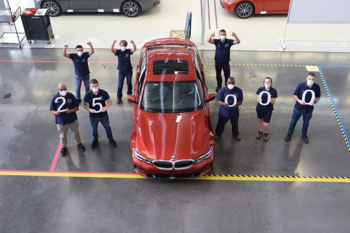 Série 3 chega a 25.000 unidades produzidas no Brasil