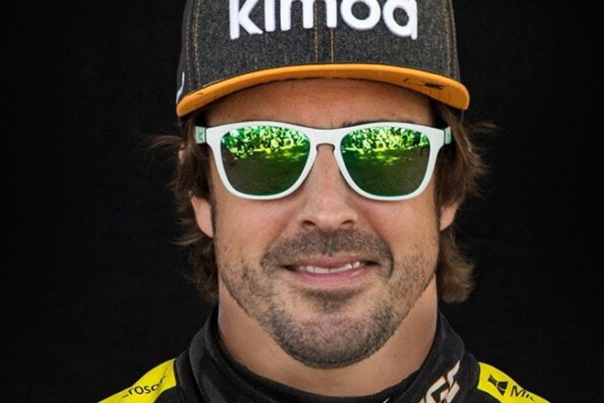 Bicampeão da F1, Fernando Alonso sofre acidente de bicicleta na Suíça e tem suspeita de fraturas