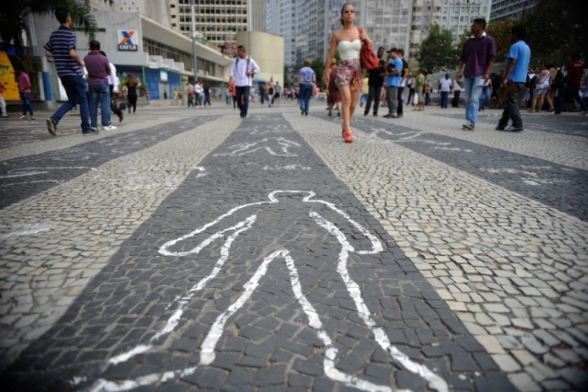 Brasil registra crescimento de 5% nos assassinatos em 2020