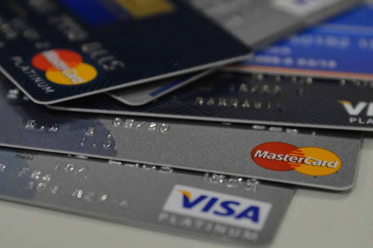 Registro de recebíveis de cartões é adiado para junho