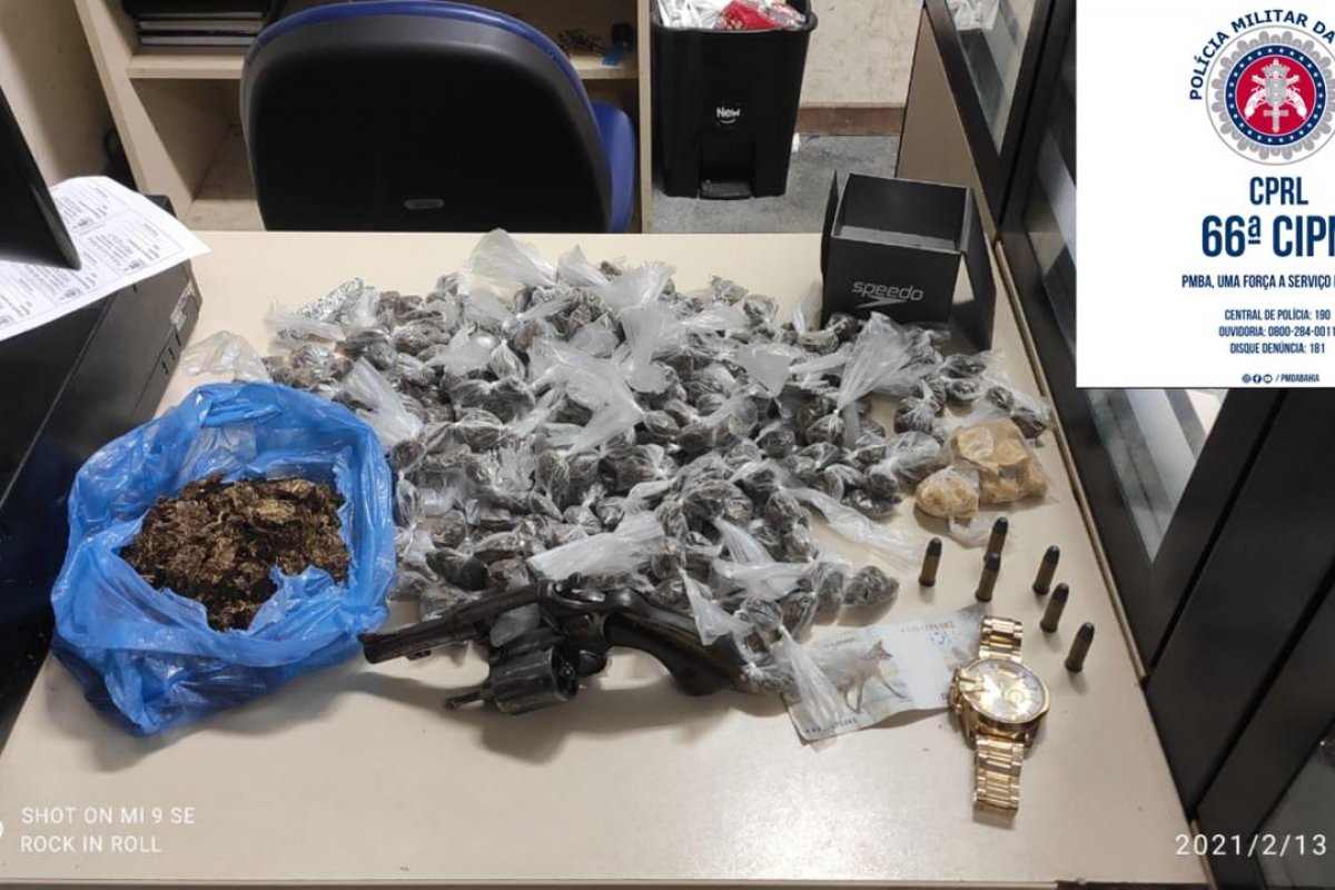 Operação da PM prende nove pessoas suspeitas de tráfico e apreende veículos roubados em Feira