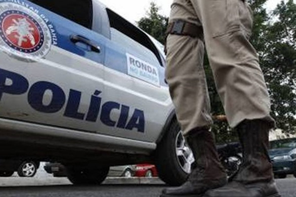 Polícia prende dois homens armados no interior da Bahia