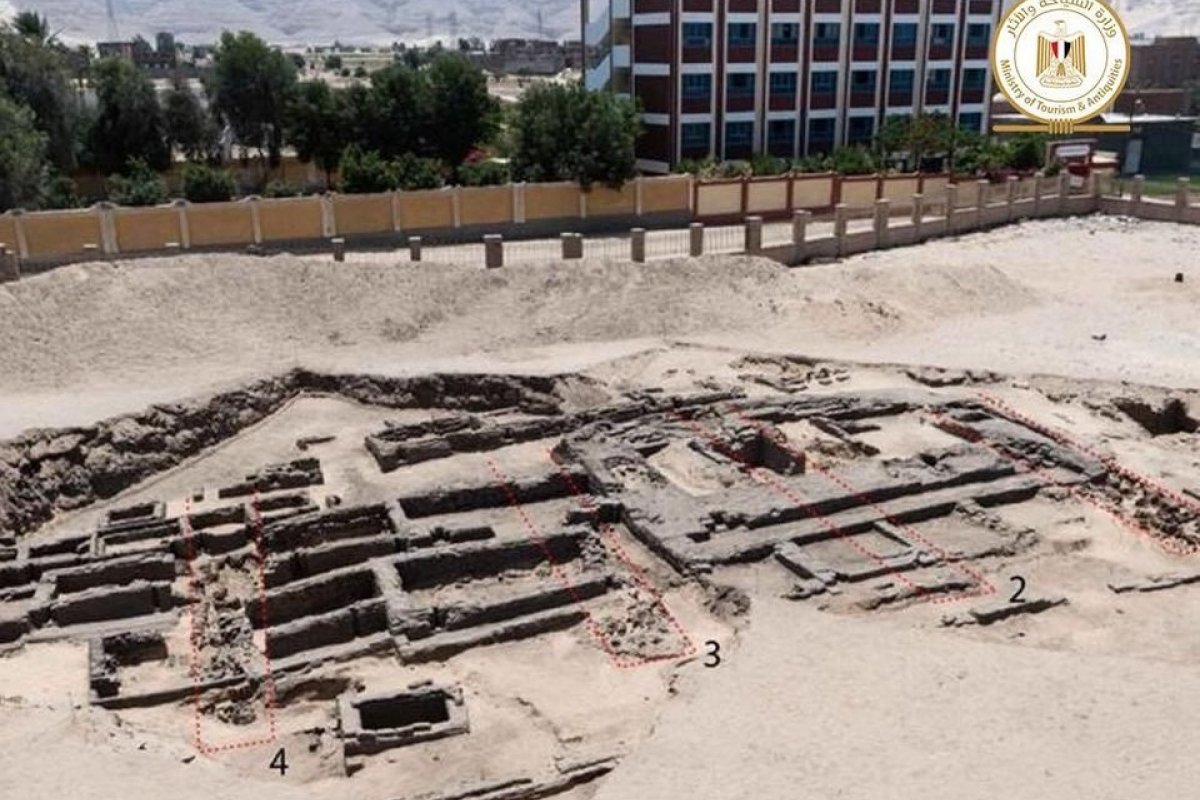 Cervejaria "mais antiga do mundo" é encontrada por pesquisadores no Egito