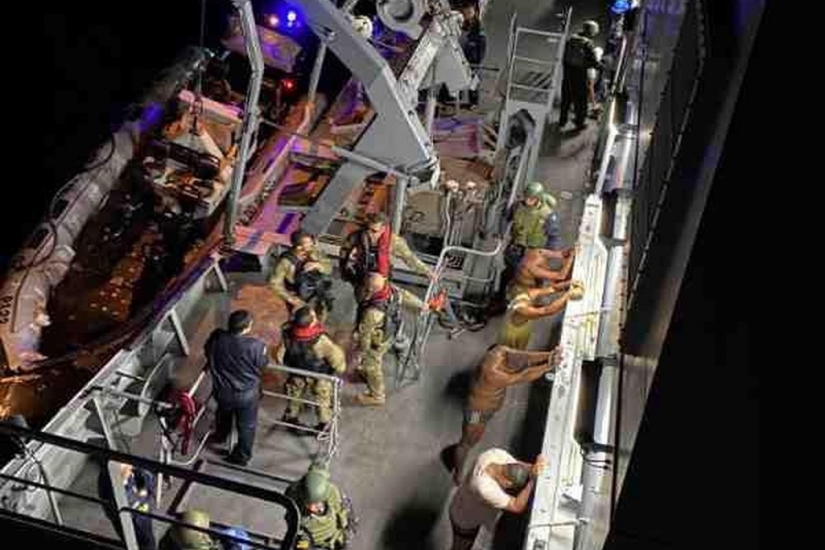 Veleiro com cocaína é interceptado a 270 quilômetros da costa do Recife