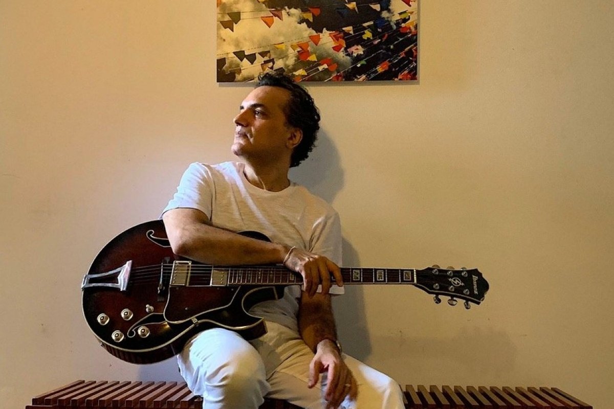 Péri revive memórias e lança novo álbum autoral, o décimo de sua carreira, com músicas inéditas