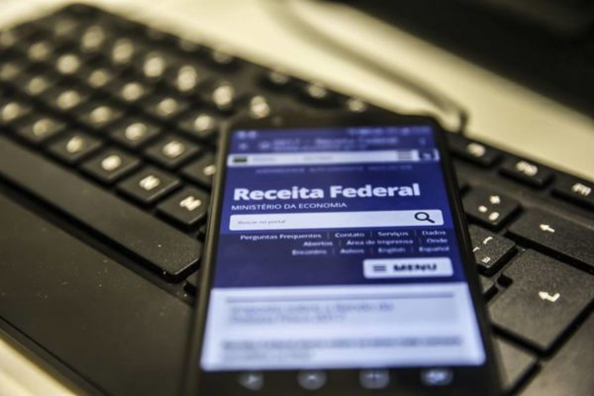 Empresas e bancos devem enviar dados sobre rendimentos até o dia 26
