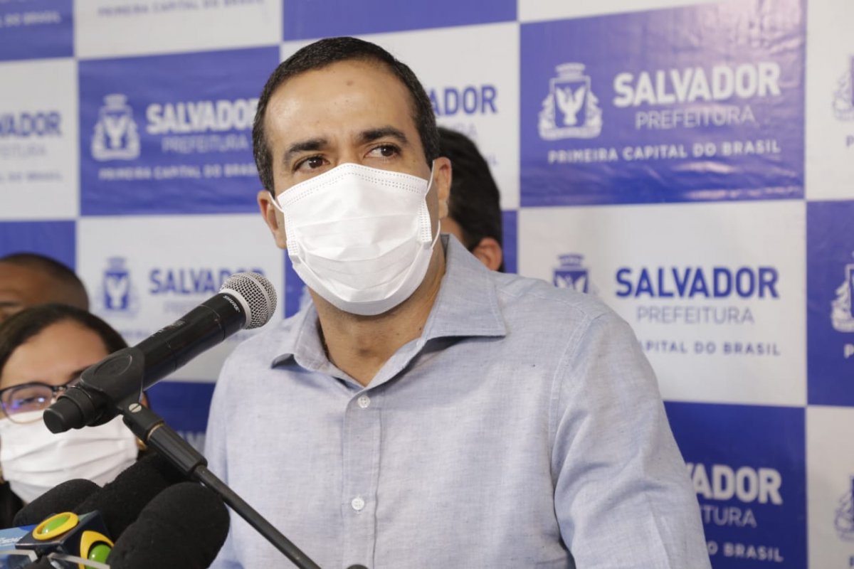 Prefeito de Salvador reafirma vacinação da 2ª dose para trabalhadores da saúde