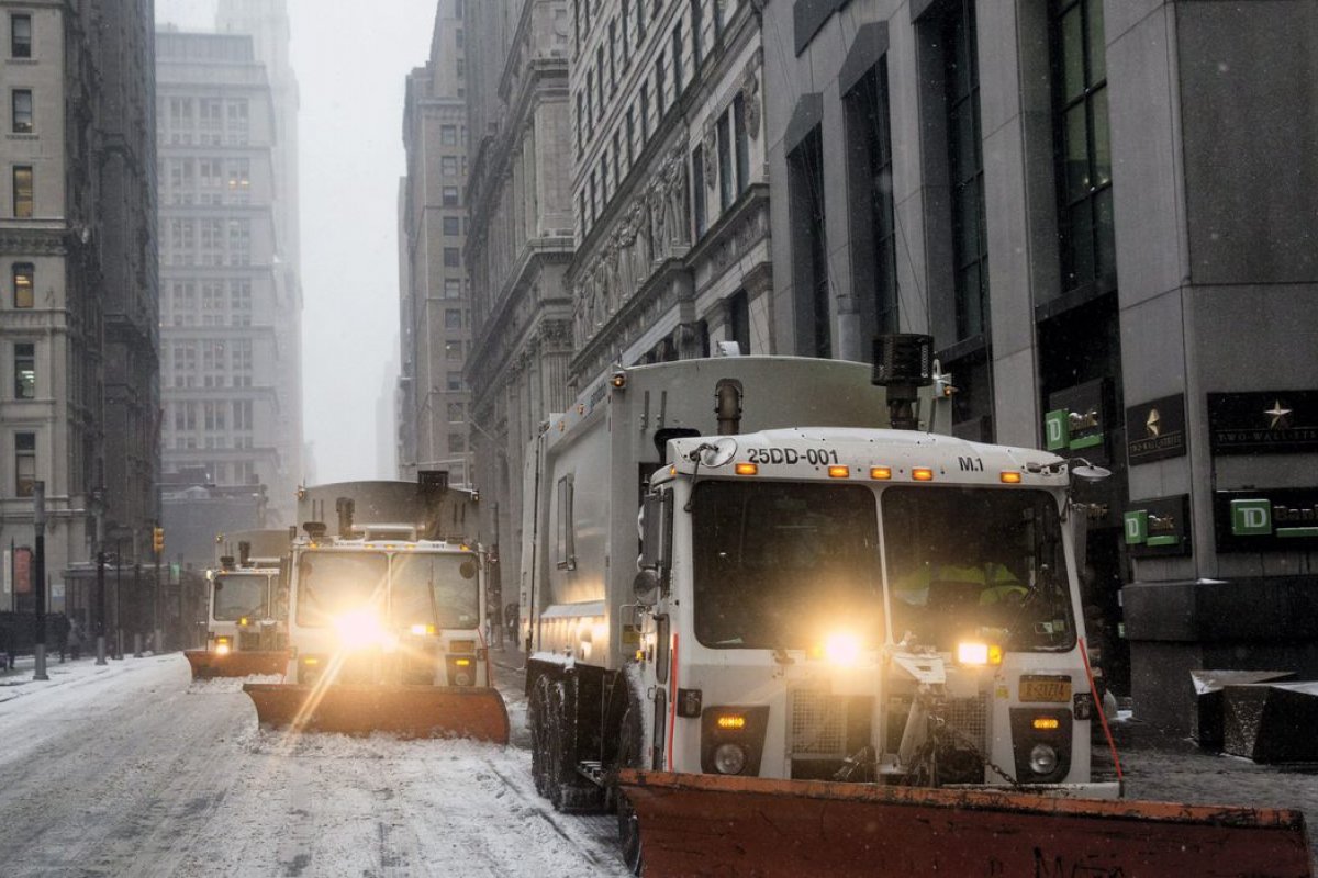 Tornados e onda de frio nos EUA matam sete pessoas e deixam regiões em energia