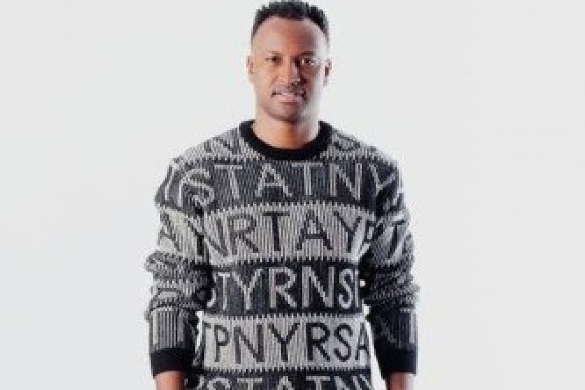 Thiaguinho lança novo álbum com participações de Mariana Rios, Alexandre Pires, Bruno e Marrone e Péricles