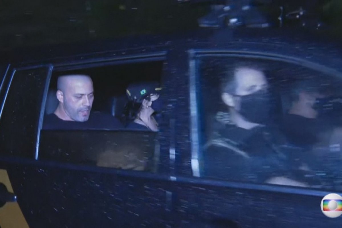 PF prende em flagrante deputado que fez vídeo com apologia ao AI-5 e defendeu fechar o STF