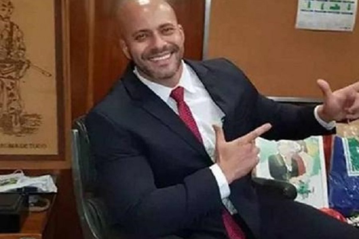 Por unanimidade, STF vota para manter prisão de Daniel Silveira