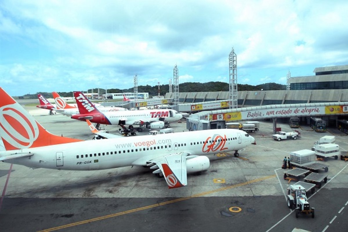 Pousos e decolagens seguem normais no Aeroporto de Salvador durante toque de recolher 