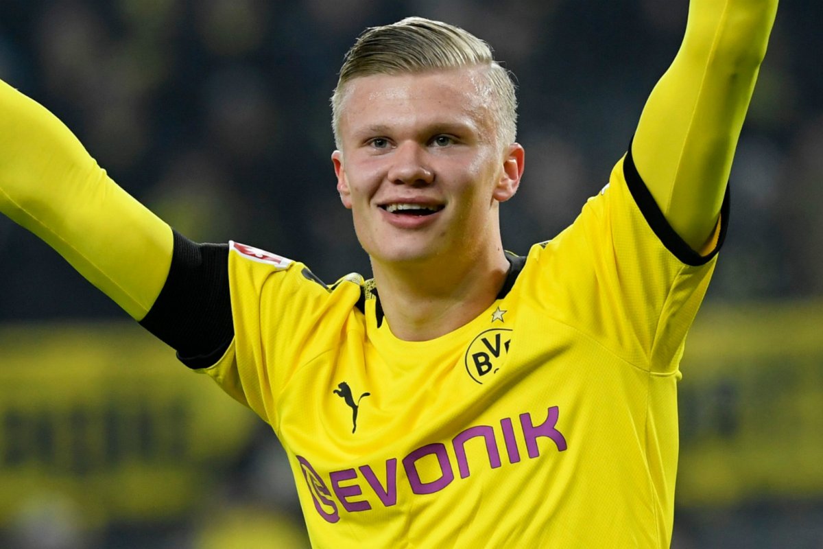 Haaland iguala recorde de Ronaldinho Gaúcho com 34 jogos a menos na Liga dos Campeões