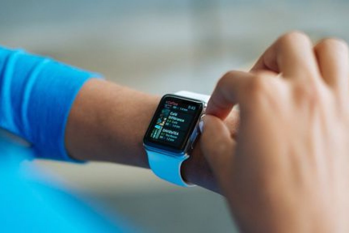 Facebook prepara smartwatch para competir com Apple e Samsung