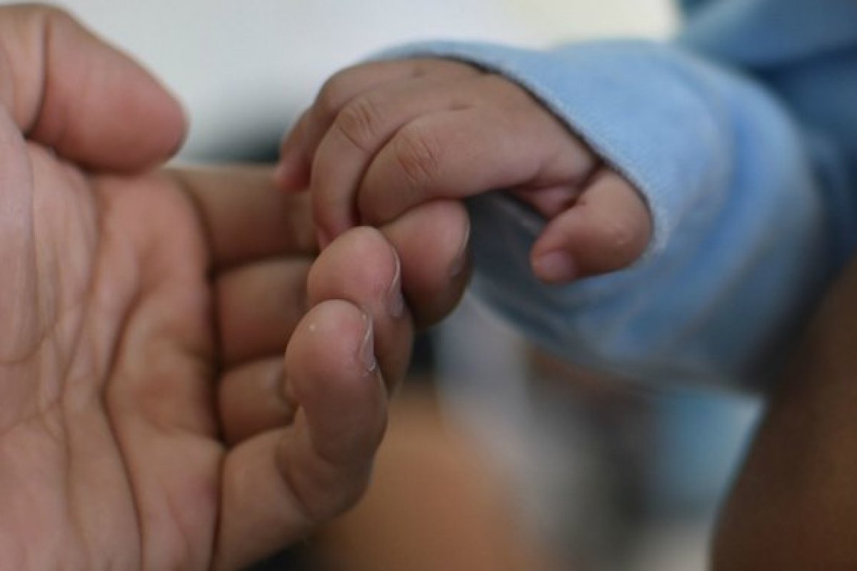 Pfizer e BioNTech inicia testes da vacina contra Covid-19 em grávidas