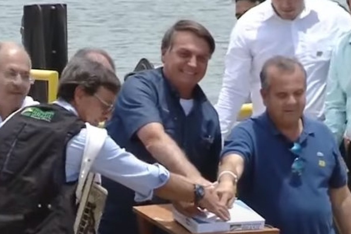 Vídeo: Bolsonaro afirma que “teremos mudança” na Petrobras