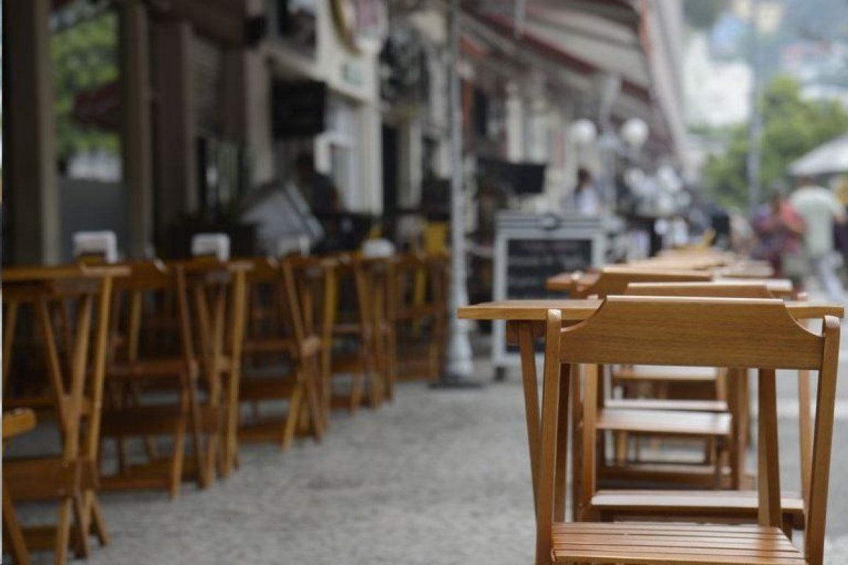 Sedur proíbe emissão de alvarás para shows em bares e restaurantes de Salvador