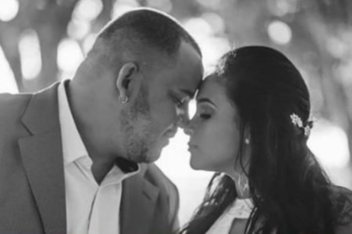 Tragédia! Cantor morre de Covid dois dias após perder a mulher grávida de 7 meses 