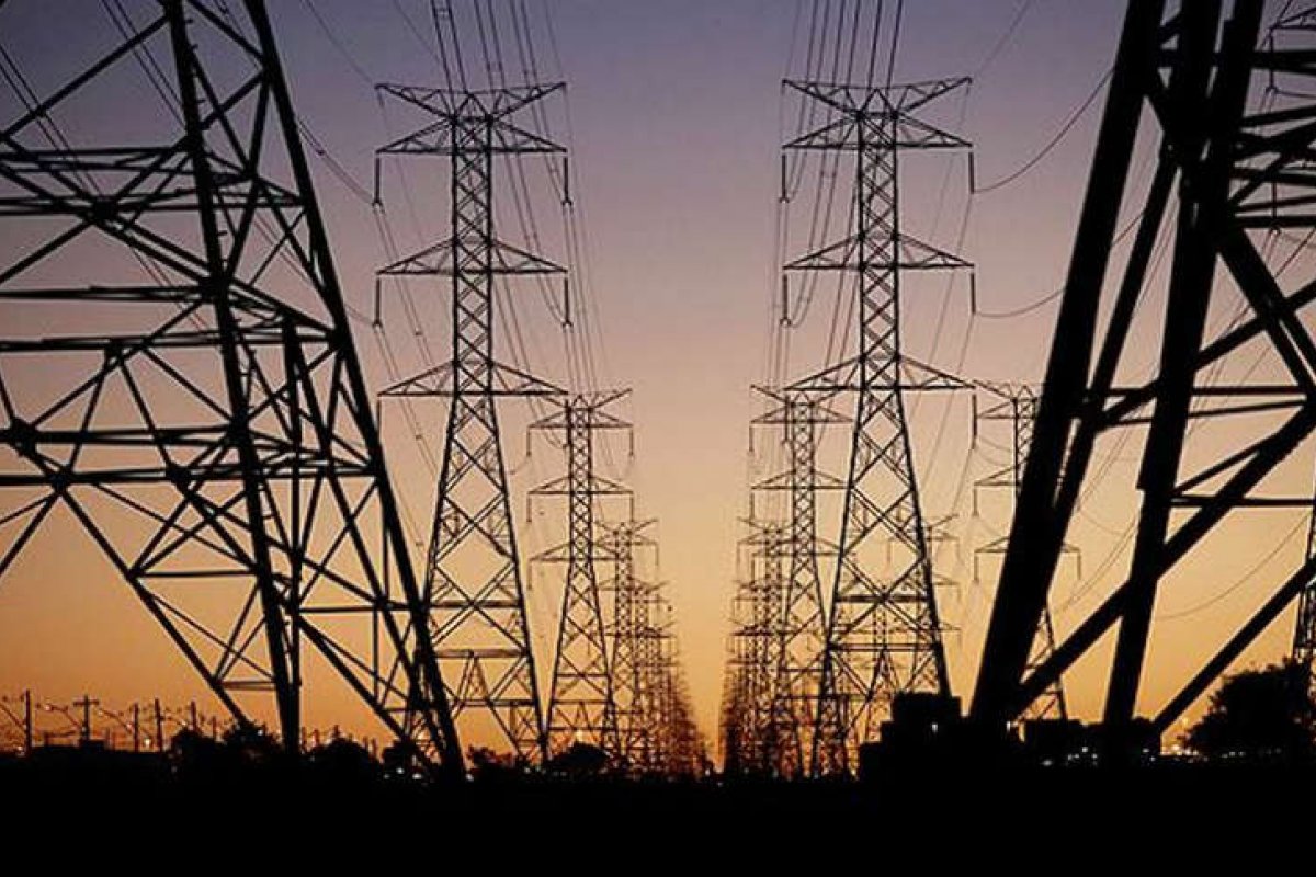 Governo tenta acelerar privatização da Eletrobras com MP