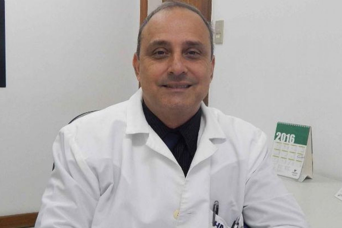 Vídeo: Infectologista faz alerta sobre transmissão comunitária da nova cepa do coronavírus na Bahia