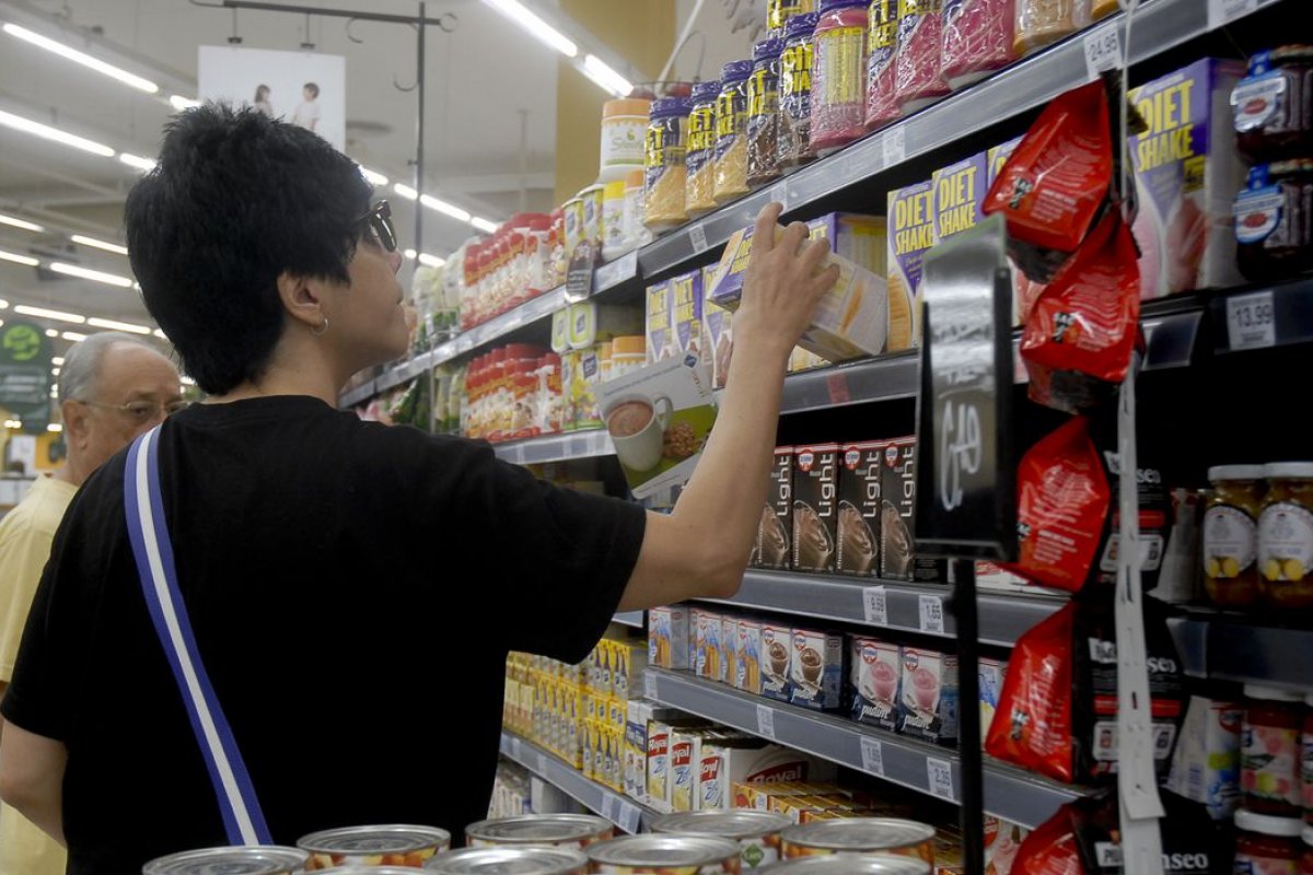 Agência de saúde dos EUA descarta possibilidade de transmitir covid-19 por embalagens