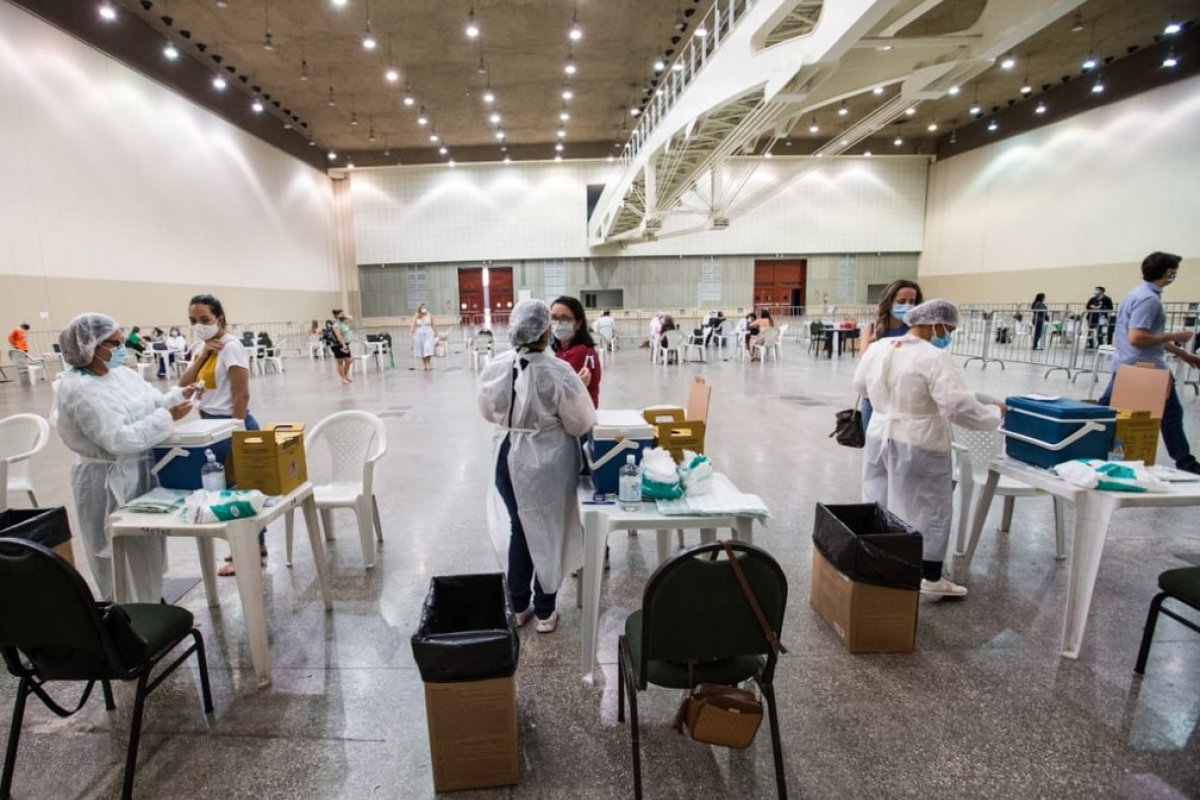 OMS diz que 'países ricos' estão prejudicando aquisição de vacinas pelo Covax