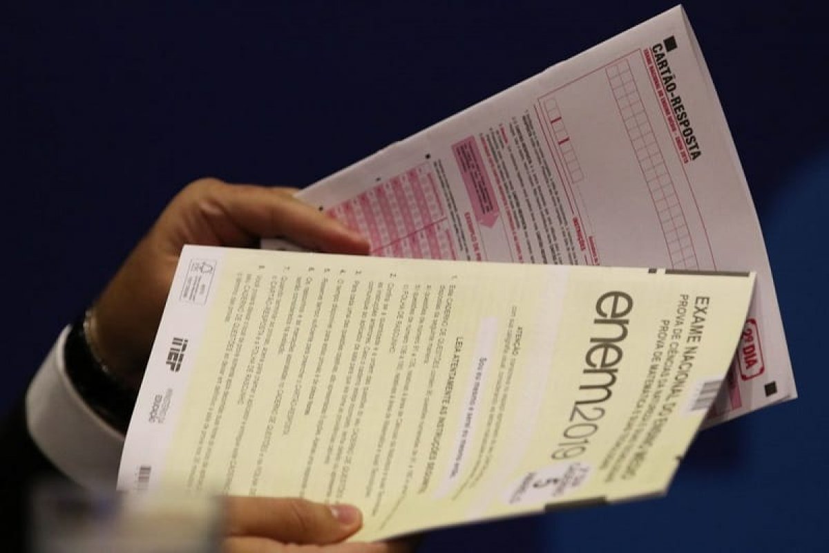 Reaplicação do Enem acontece nesta terça (23) e na quarta (24)