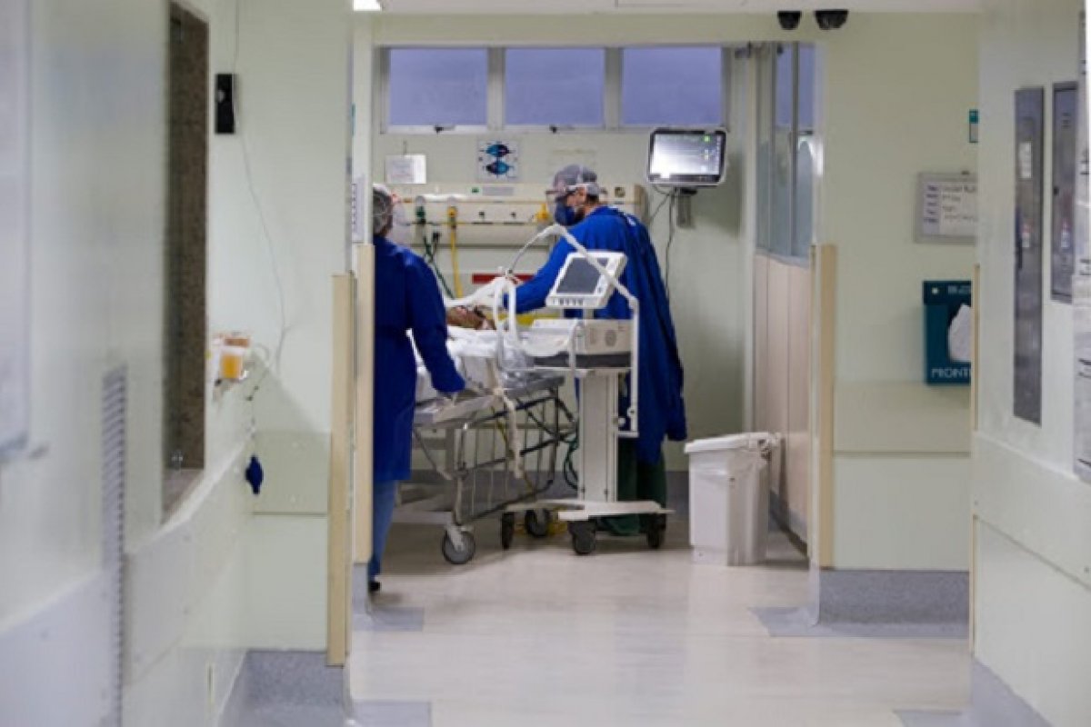 Pelo quarto dia consecutivo, Bahia registra maior número de pacientes internados em UTIs