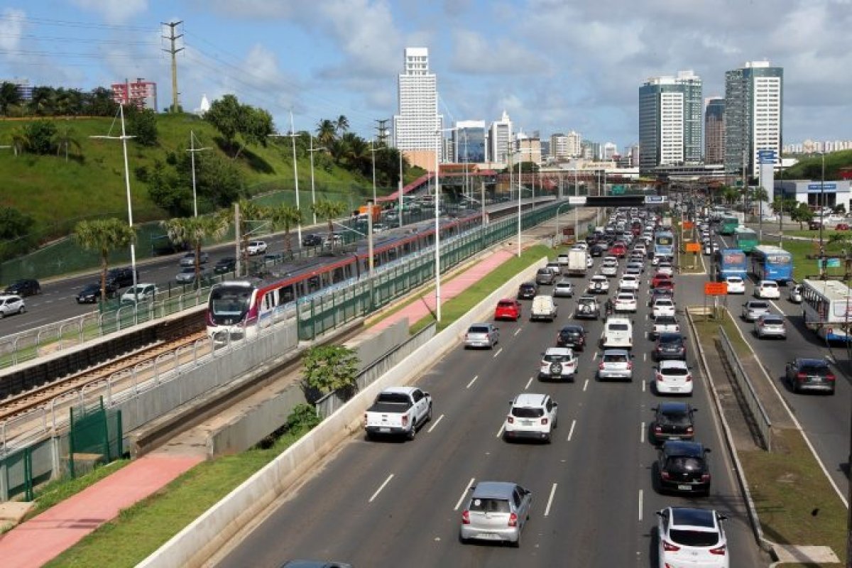 Motoristas ainda podem pagar IPVA com 5% de desconto