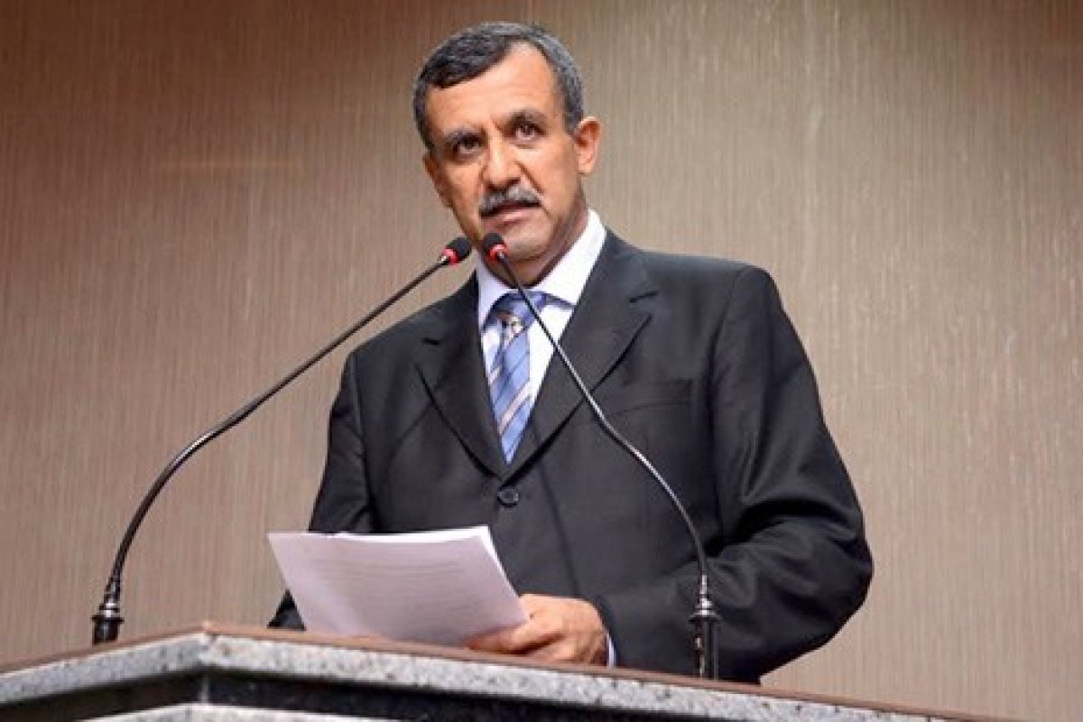 TCM multa prefeito de Barreiras