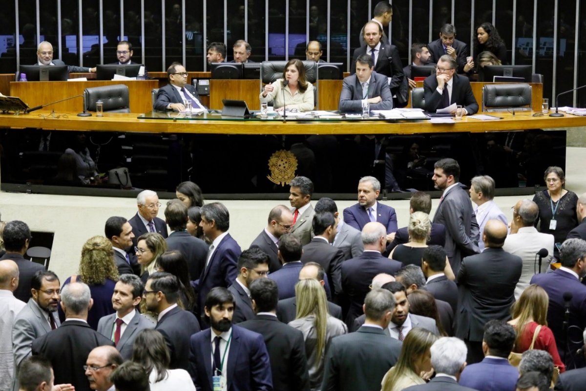 Projeto que obriga agressor a ressarcir SUS em caso de violência doméstica é aprovado na Câmara