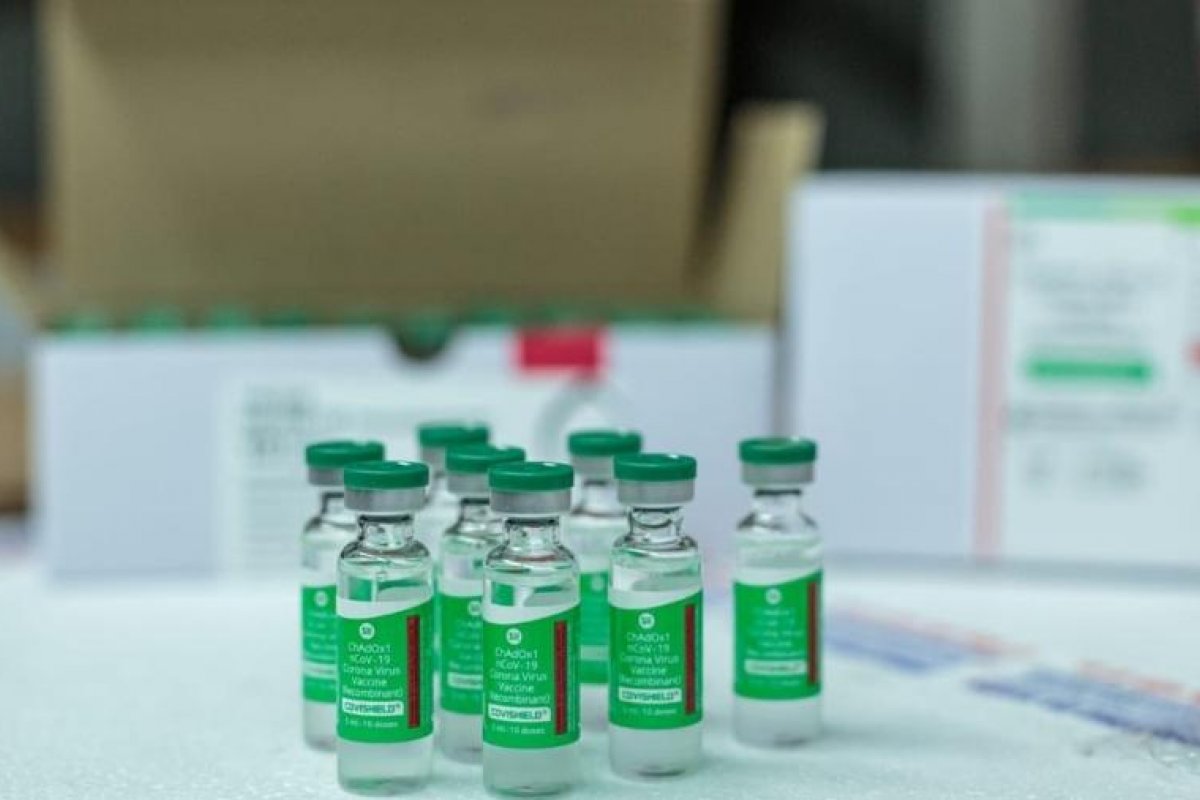 Bruno anuncia que 29 mil doses da vacina de Oxford chegam a Salvador nesta quarta (24)