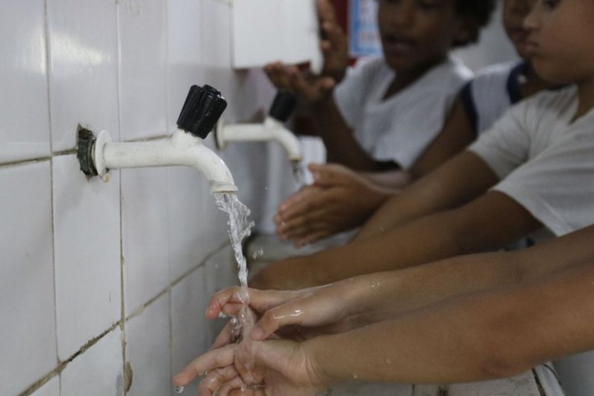 Governo Federal destina R$ 62 milhões para garantir água e saneamento nas escolas