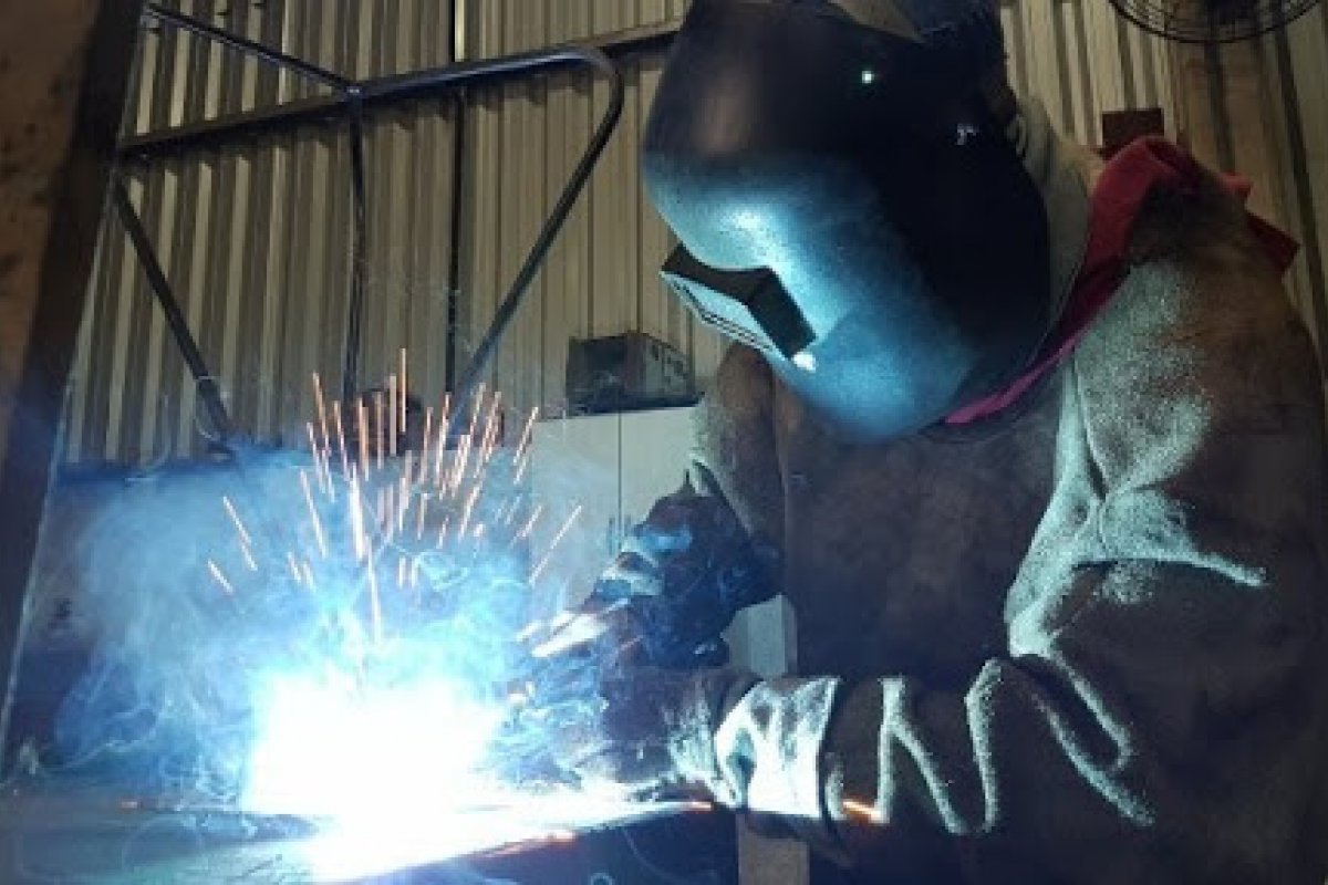 Matérias-primas têm maior alta no atacado desde 1995, diz FGV