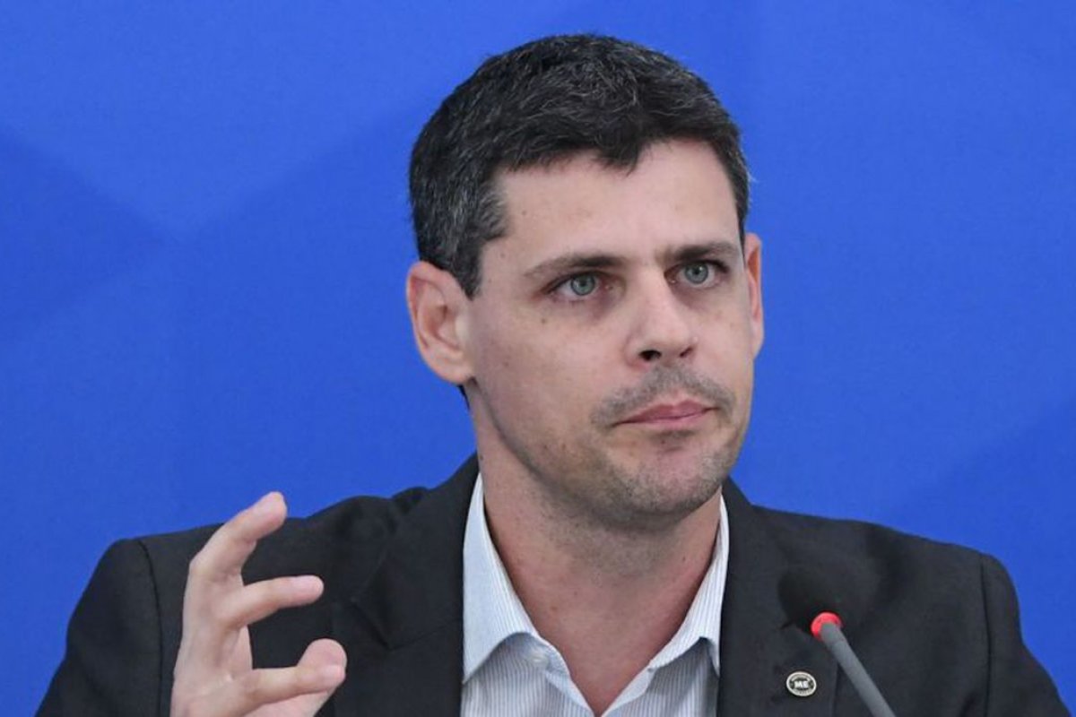 "Qualquer medida de desoneração de impostos precisa ser compensada", alerta secretário do Tesouro