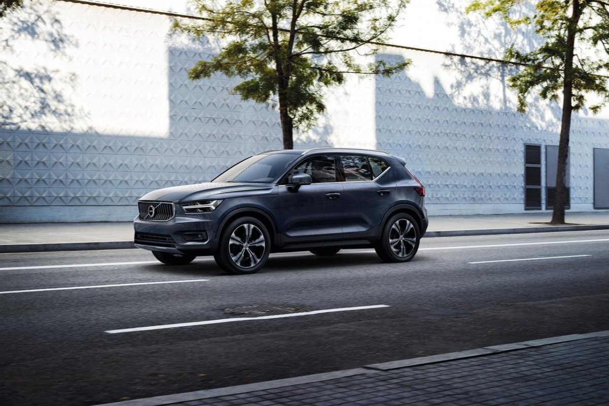 XC40 ganha três novas versões híbridas na linha 2021