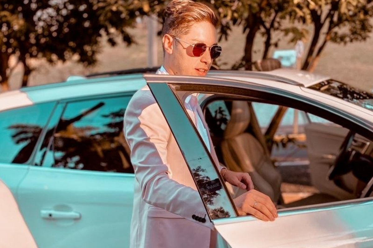 Moda LGBTQIA+: estilo minimalista contrasta com estereótipos extravagantes