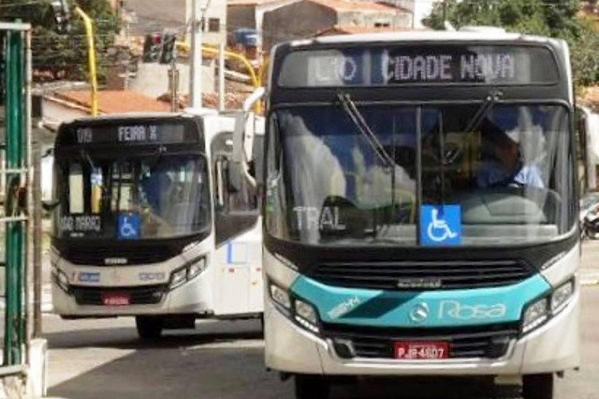 Frota de ônibus em circulação em Feira de Santana é de apenas 25% neste fim de semana