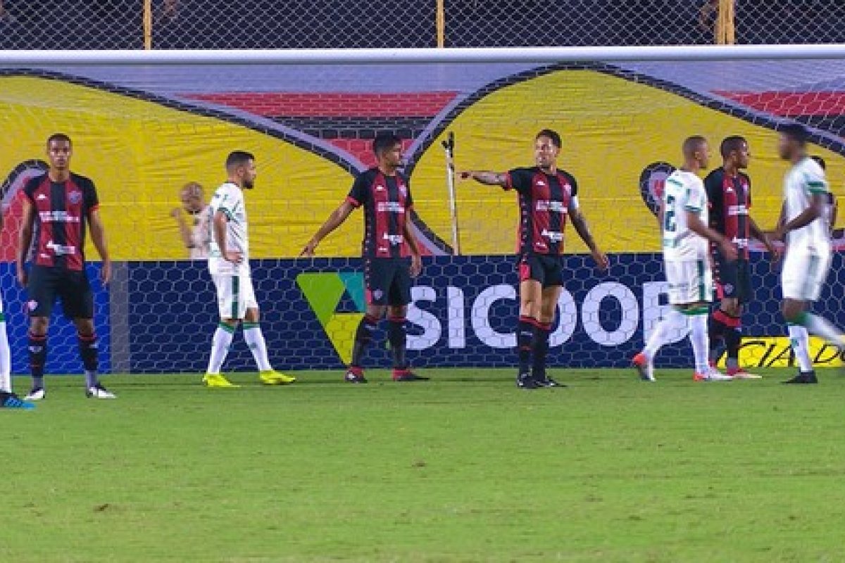 Vitória empata com América-MG e se distancia da zona de rebaixamento