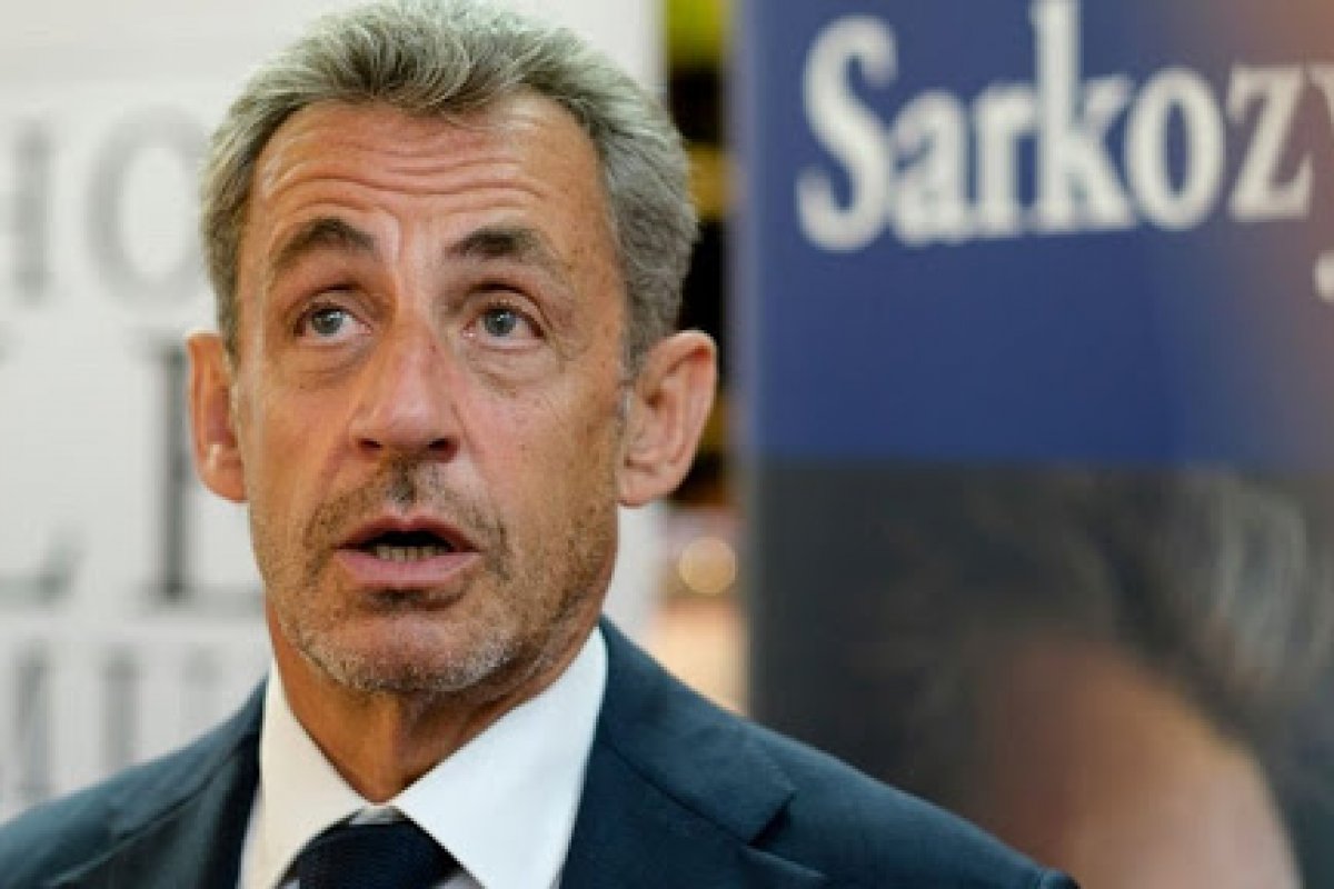 Ex-presidente da França é condenado a um ano de prisão nesta segunda-feira (1º)