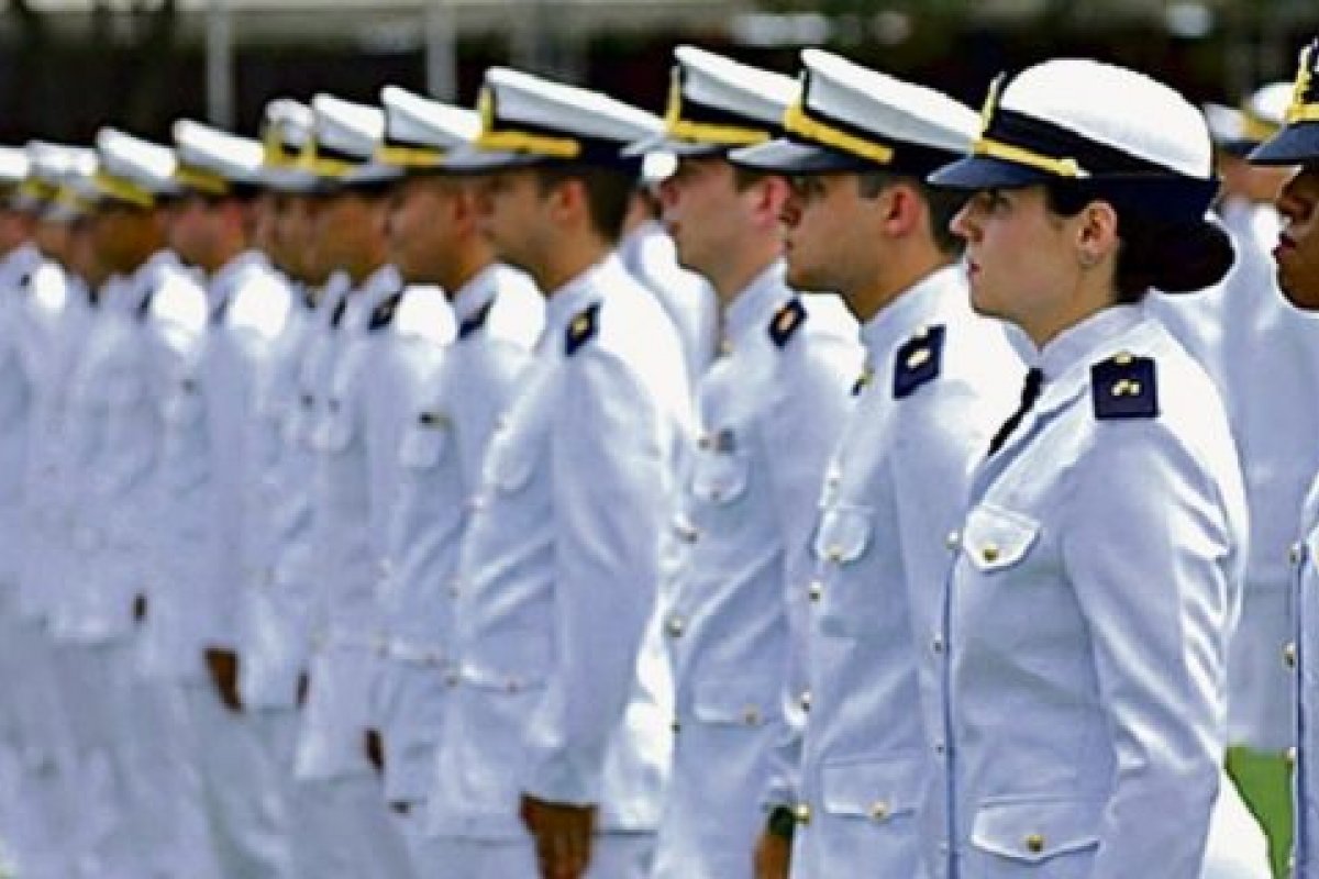 Marinha do Brasil reabre inscrições para Escola Naval