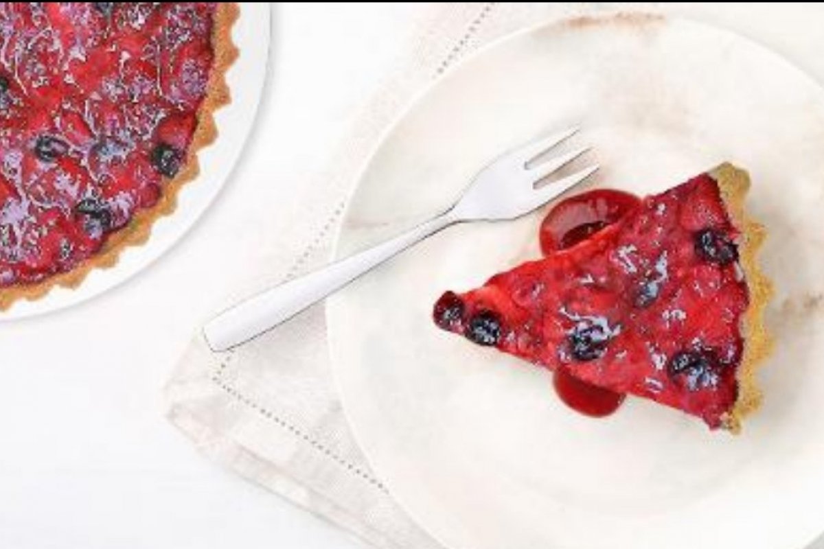 Receita diferente de torta de cheesecake para homenagear e surpreender no Dia da Mulher!