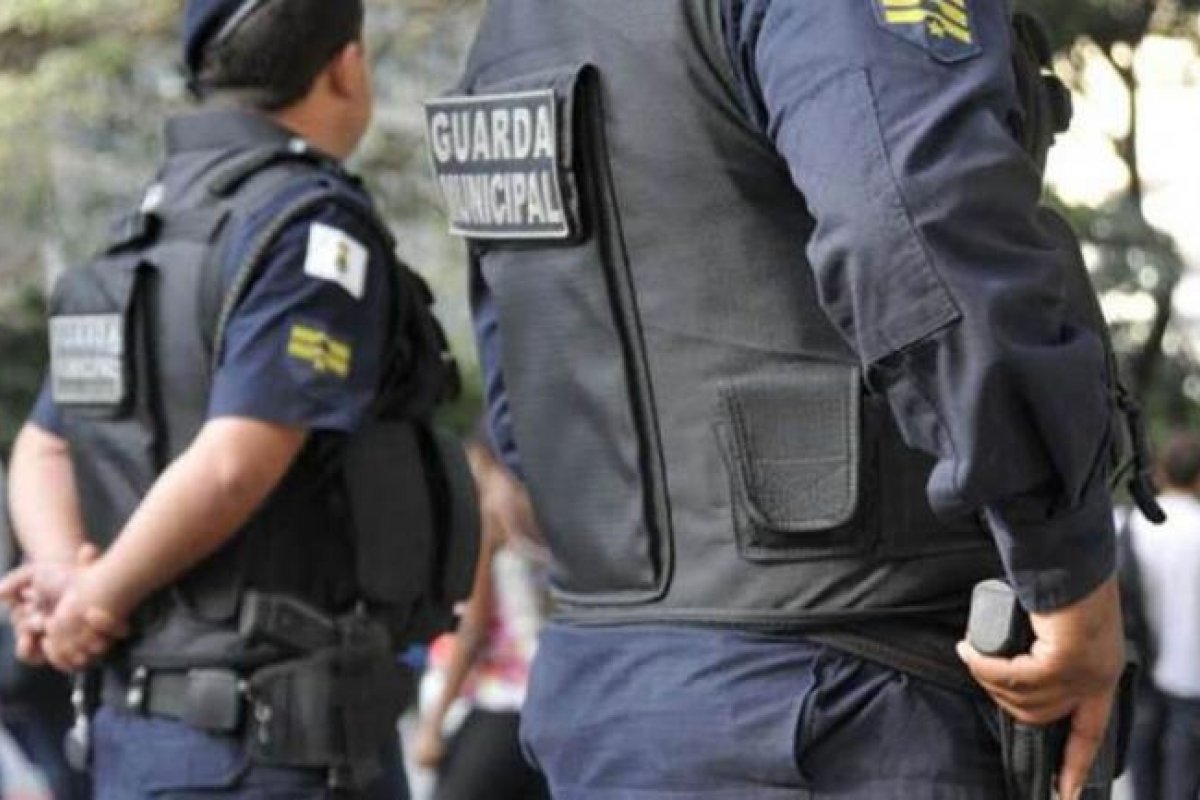 Supremo garante porte de arma para guardas municipais