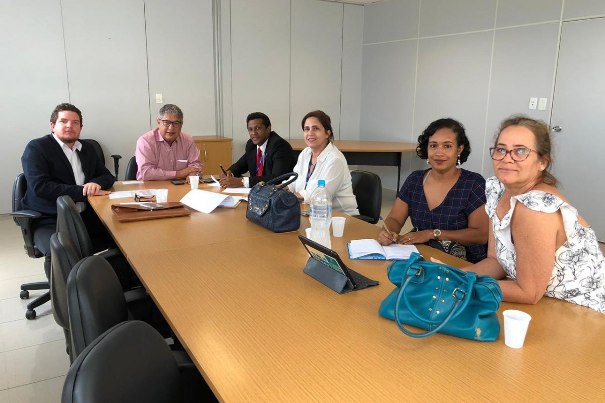 Qualificação profissionalizante é ofertada para menores infratores e detentos adultos