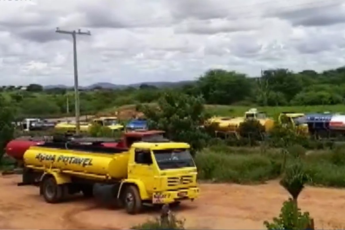 Pipeiros de Monte Santo paralisam atividades por falta de repasses