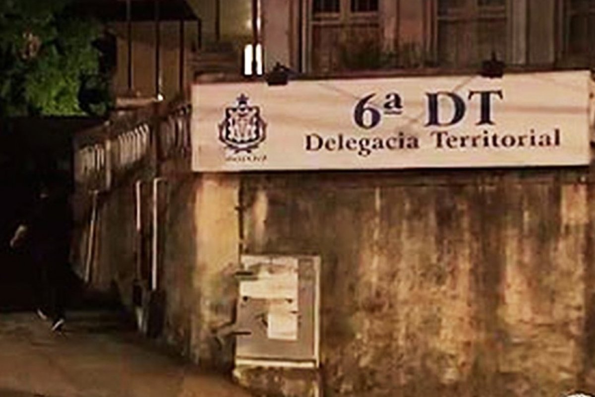 Homem é preso por estupro de vulnerável ao procurar delegacia para denunciar furto em Salvador